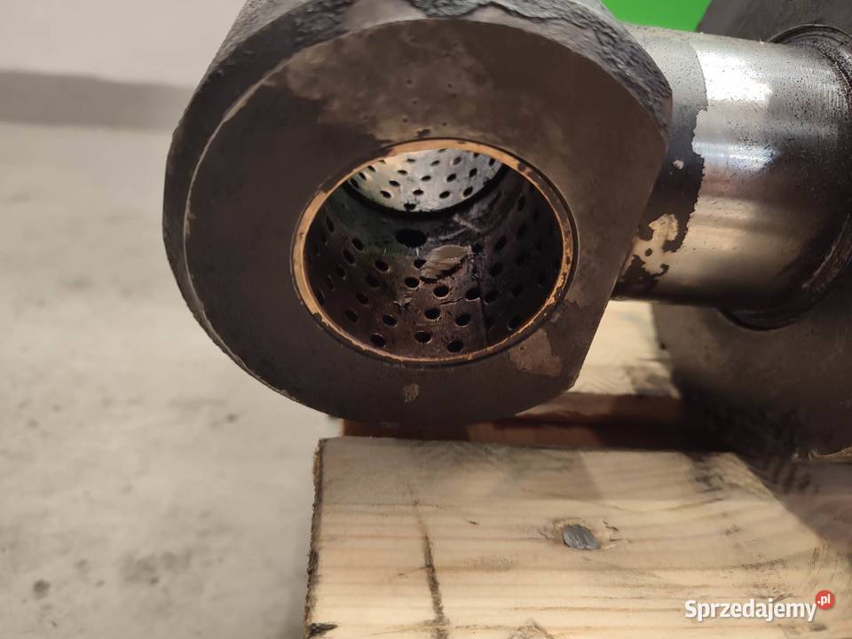 Siłownik podnoszenia ramienia DEUTZ FAHR Wilkowo