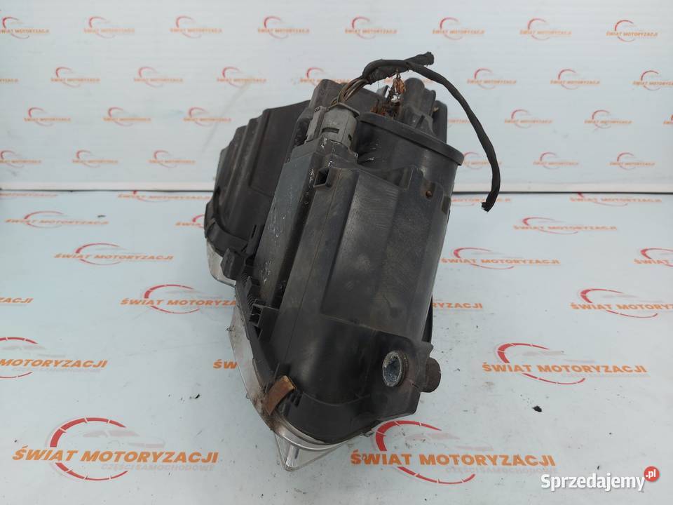 MERCEDES CLC CL203 10r lampa lewa przód ANGLIK osobowe świętokrzyskie Kielce