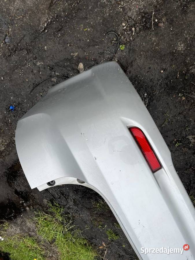 Zderzak toyota avensis t27 lift kombi mazowieckie Radzymin