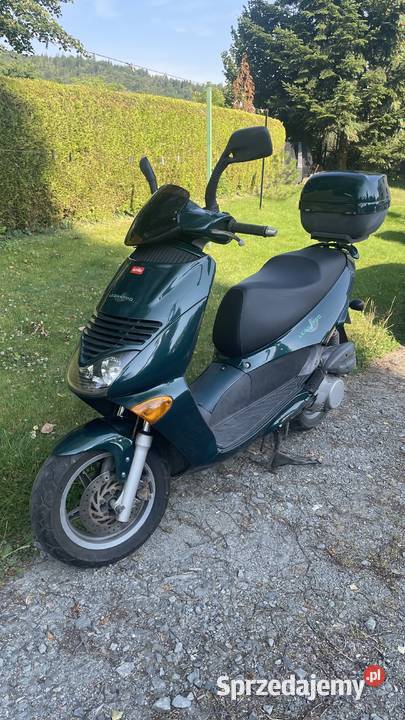 Włoski Skuter Aprilia Leonardo 125