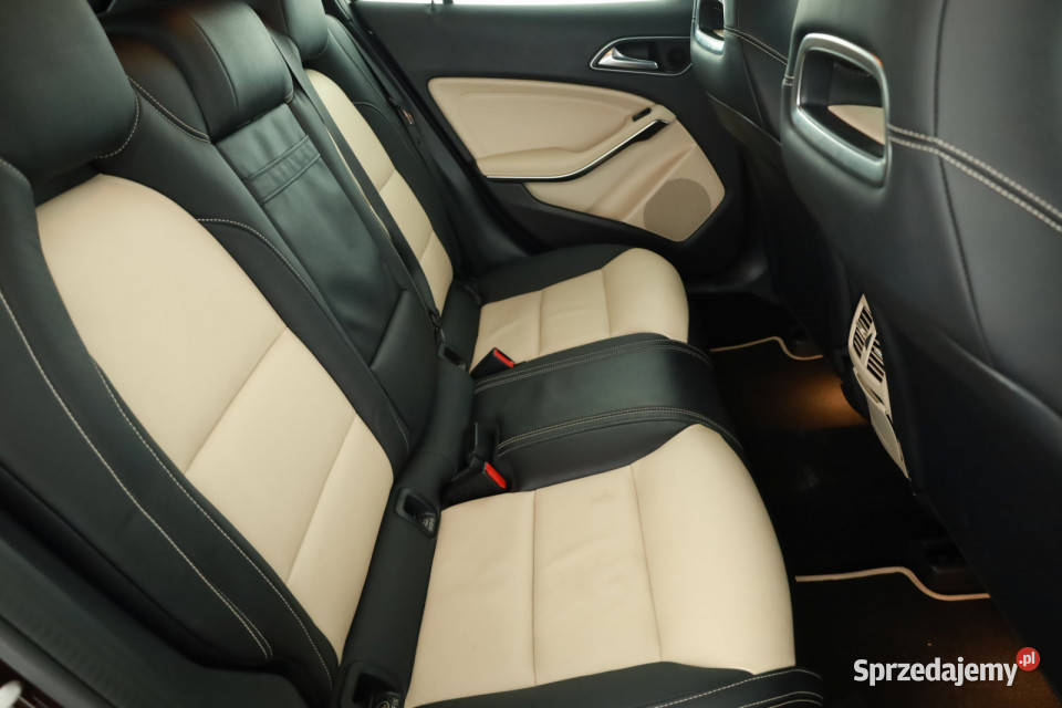 Mercedes GLA GLA 220 4MATIC czujnik martwego pola Piaseczno