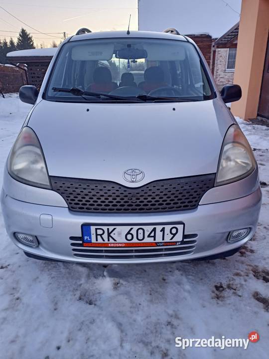 Toyota Yaris Verso Rok produkcji 2002 podkarpackie Krosno sprzedam