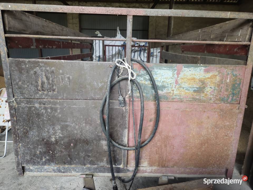 Sprzedam przyczepę jednoosiową wywrot na tył Proszenie sprzedam