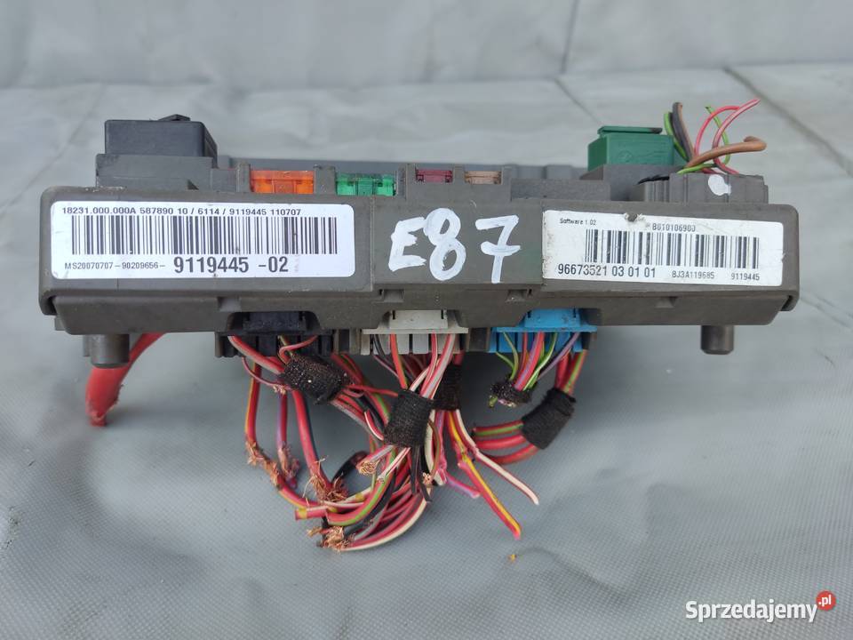 BMW E81 E87 E90 E91 SKRZYNKA BEZPIECZNIKÓW Radom