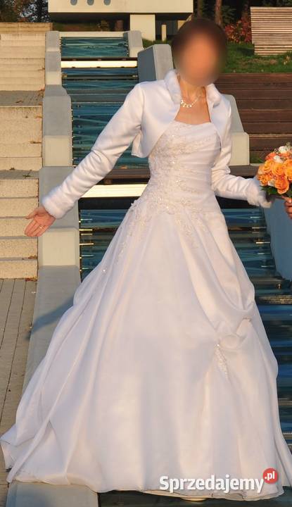 Piękna biała Suknia ślubna z trenem r3436 Kraków