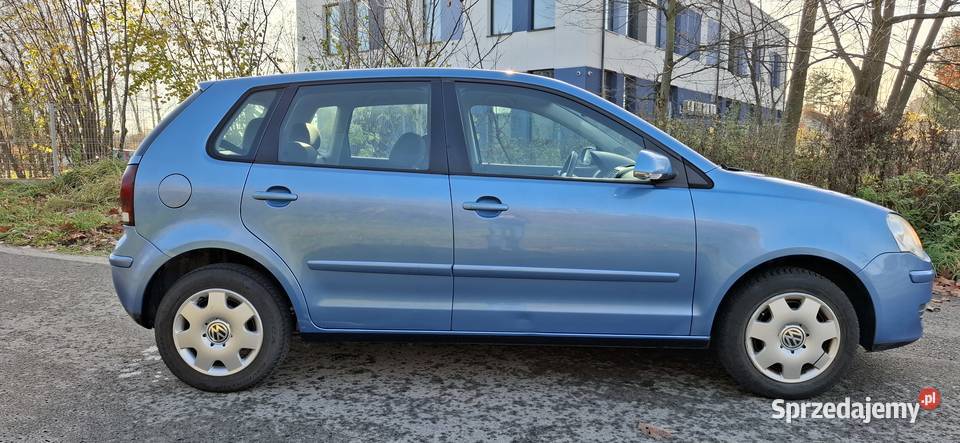 VW Polo 2005r 14 benzyna polift 5 drzwiŁadny niebieski Motoryzacja