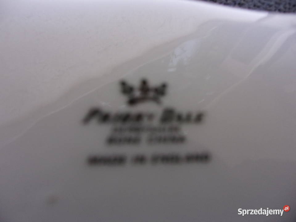 Porcelanowy pułmiseczek w róże firmy PRIDRY DALE Warszawa