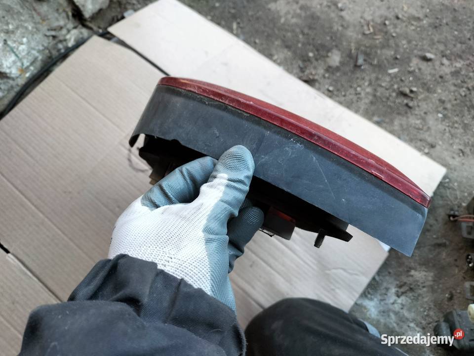 Volvo S40 LAMPA PRAWY TYŁ PRAWA TYLNA WKŁAD lubelskie