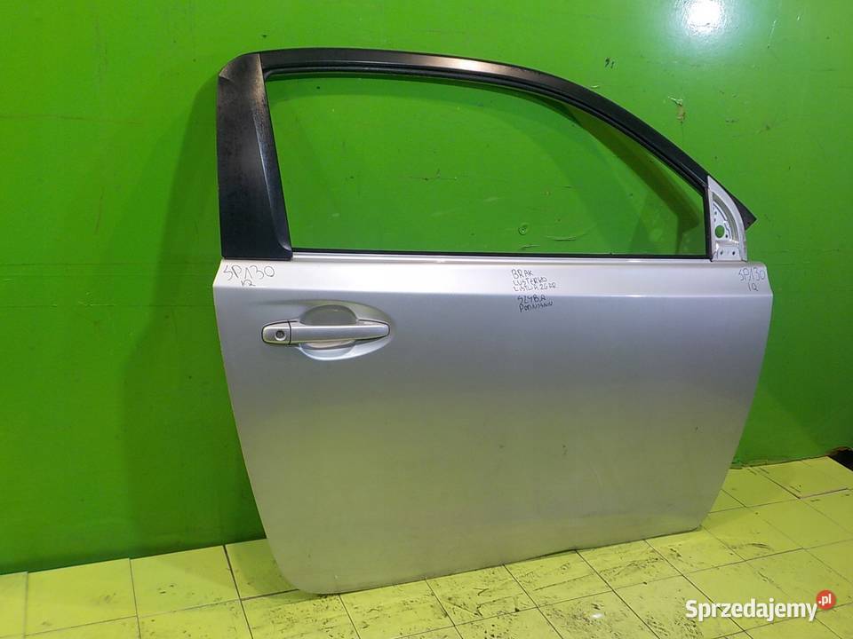 TOYOTA IQ 10 VVTI 09r HB 3D drzwi prawe przod Drzwi mazowieckie Suków sprzedam