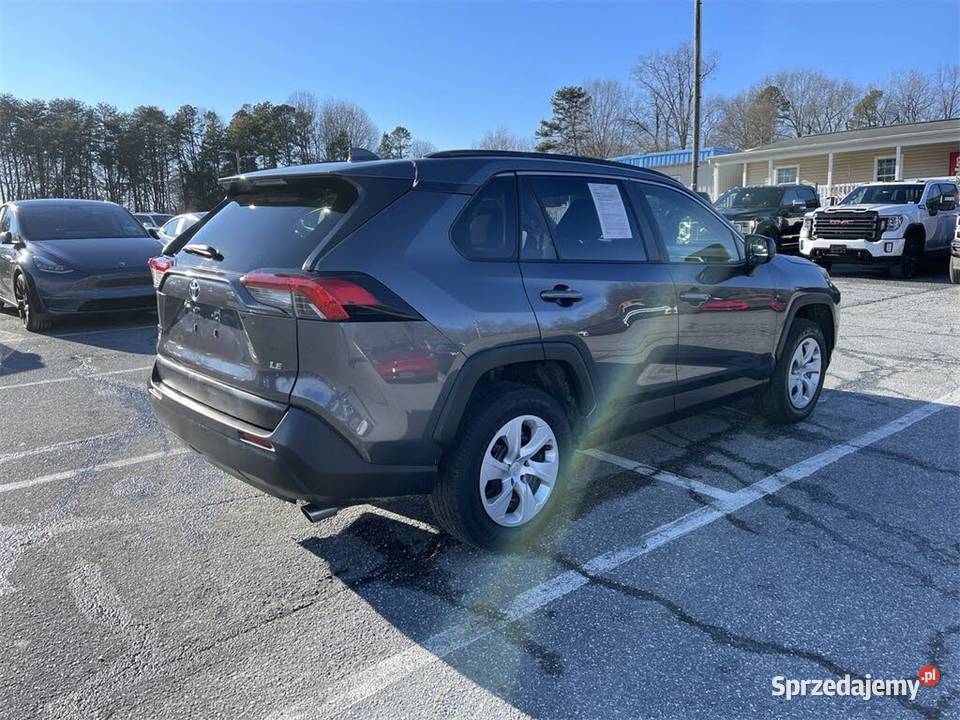 2019 Toyota RAV4 LE FWD skórzana tapicerka RAV4 Lubiatówka