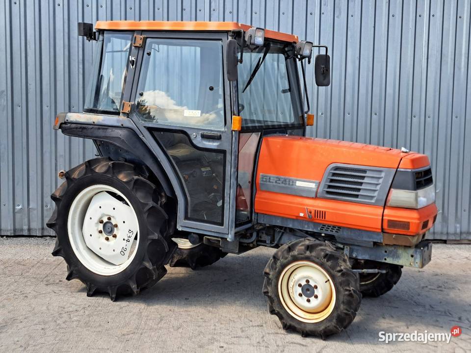 Traktorek traktor KUBOTA GL240D 24 44 Rewers mechaniczny Małuszyn