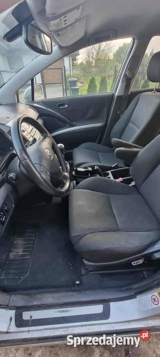 TOYOTA CAROLLA verso 2200cm3 Jasień