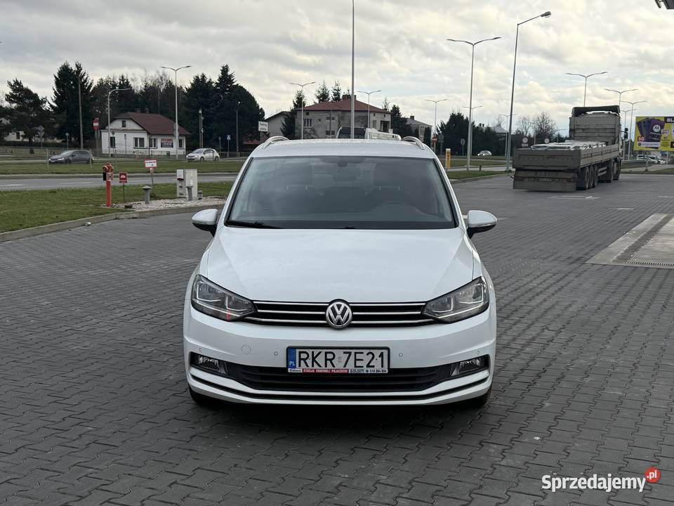 Volkswagen Touran 16 TDI 116 2016 r Automat Rok produkcji 2016