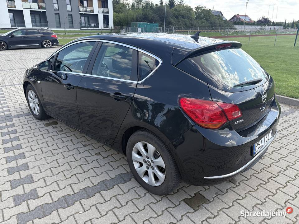 Opel Astra J 2014 hatchback Diesel 17 CDTINAVI Kiączyn