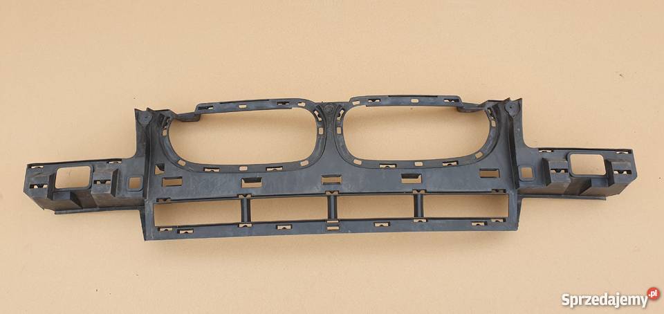 BMW E83 X3 WZMOCNIENIE ŚLIZG STELAŻ PRZÓD osobowe