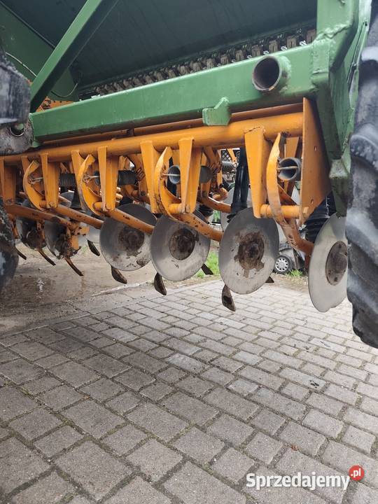 Siewnik amazone D8 talerzowy