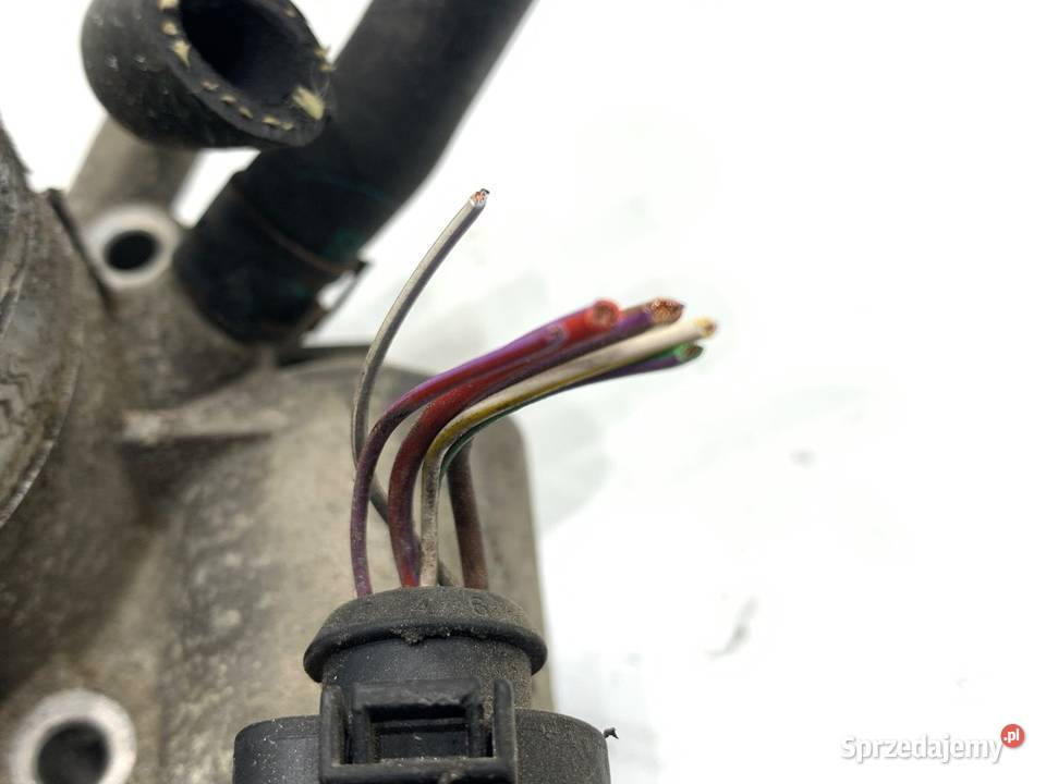 PRZEPUSTNICA AUDI A4 B6 06B133062H 20 130 0005 podkarpackie