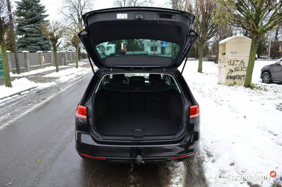 Volkswagen Passat Czarny Opłacony 16TDI 120 nawigacja sprzedam