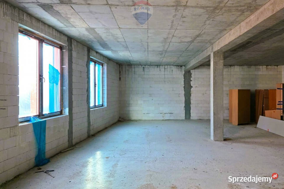 Budynek usługowy z pięcioma mieszkaniami warmińsko-mazurskie Klebark Wielki