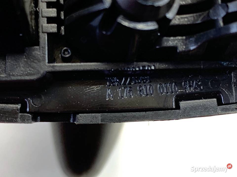 OSŁONA PRZECIWSŁONECZNA LEWY MERCEDES W176 1218