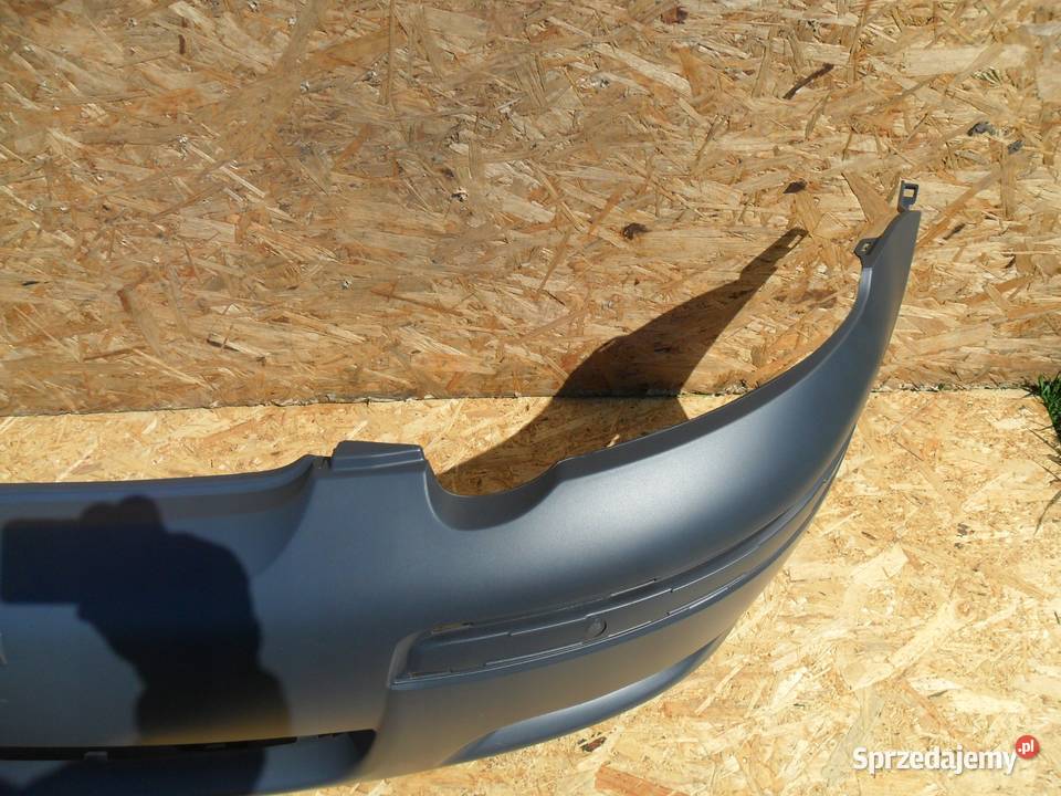 ZDERZAK PRZEDNI Toyota Yaris 2003 zamiennik