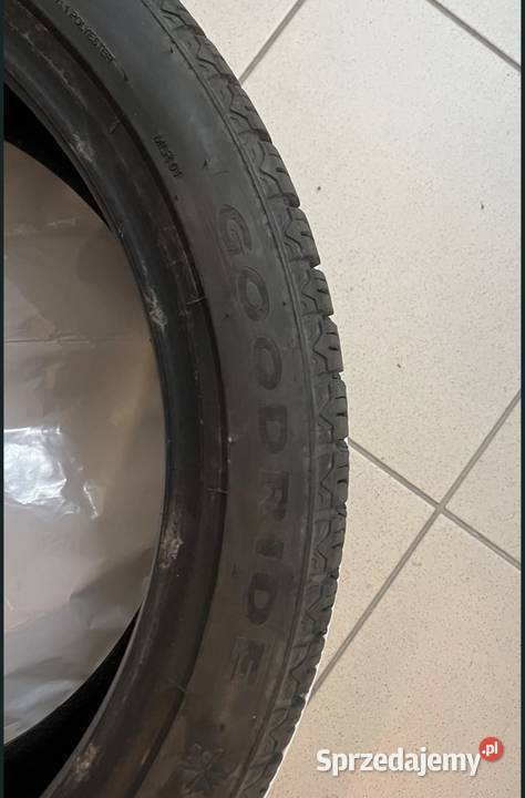 Opony wielosezonowe R18 3 Warszawa sprzedam