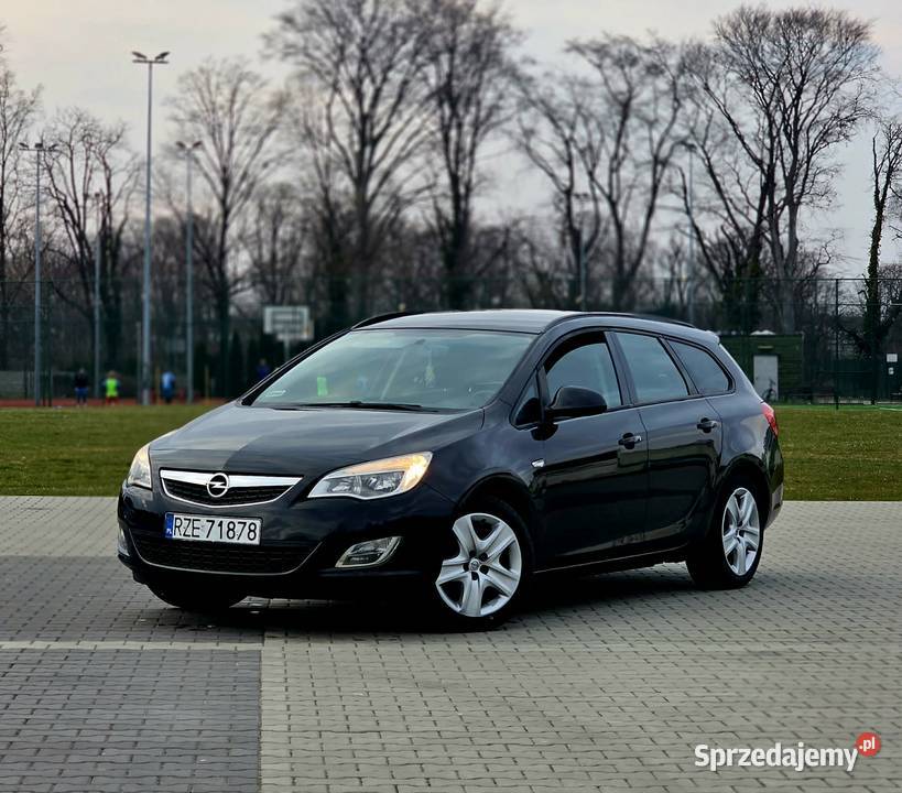 Opel Astra J 14 LPG podkarpackie Łańcut sprzedam