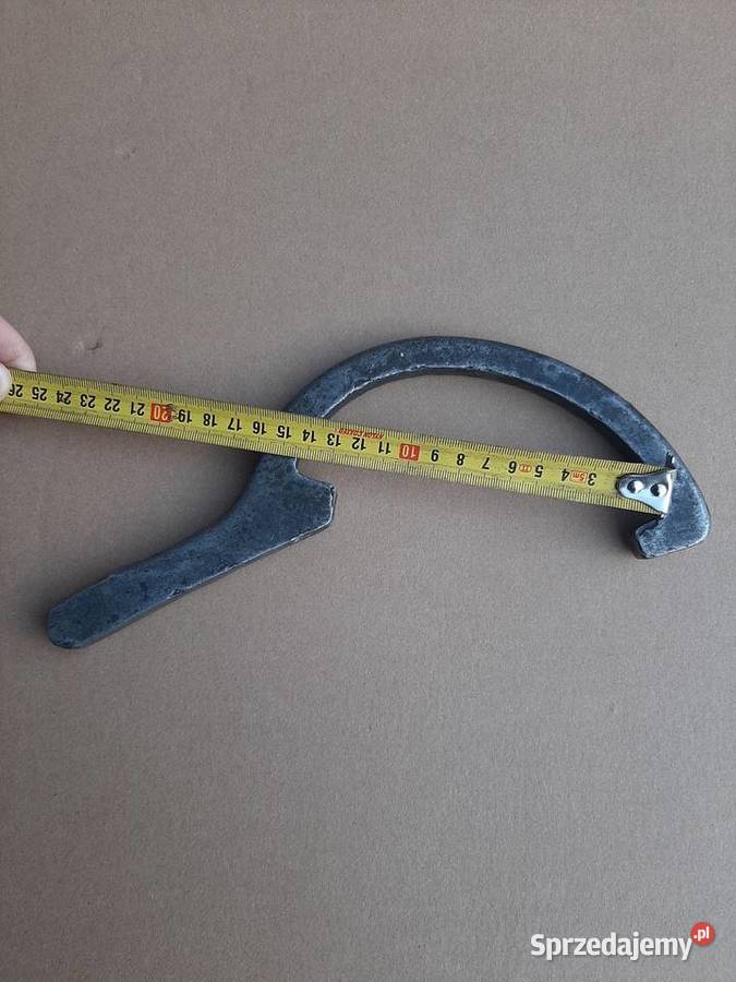 Klucz hakowy do odkrecania siłowników Klucze