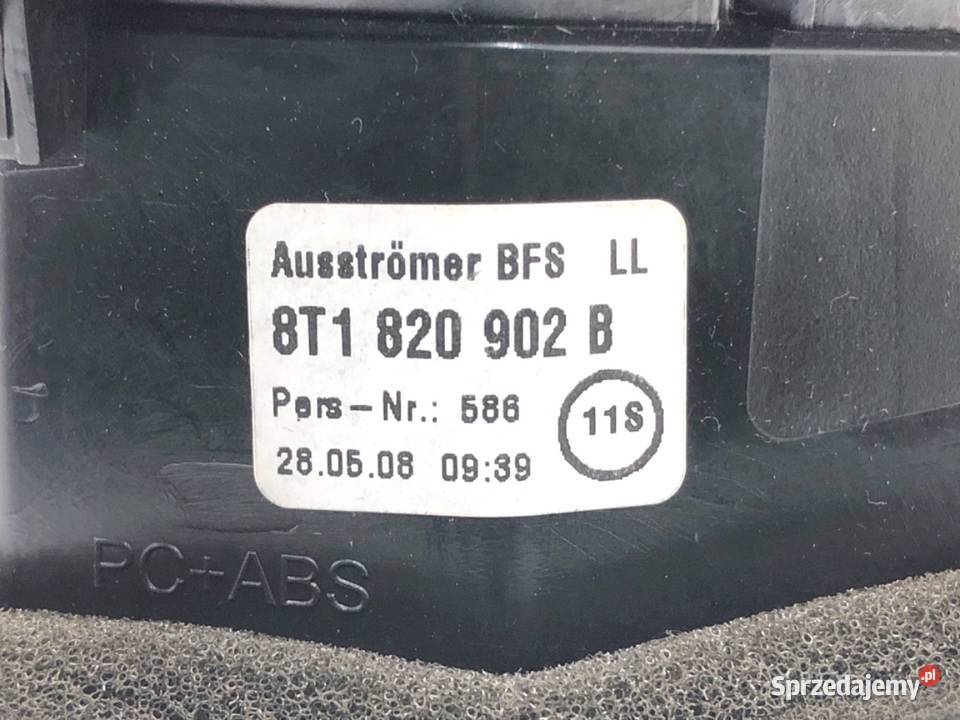 KRATKA NAWIEWU PRAWY PRZÓD AUDI A4 B8 8T1820902B