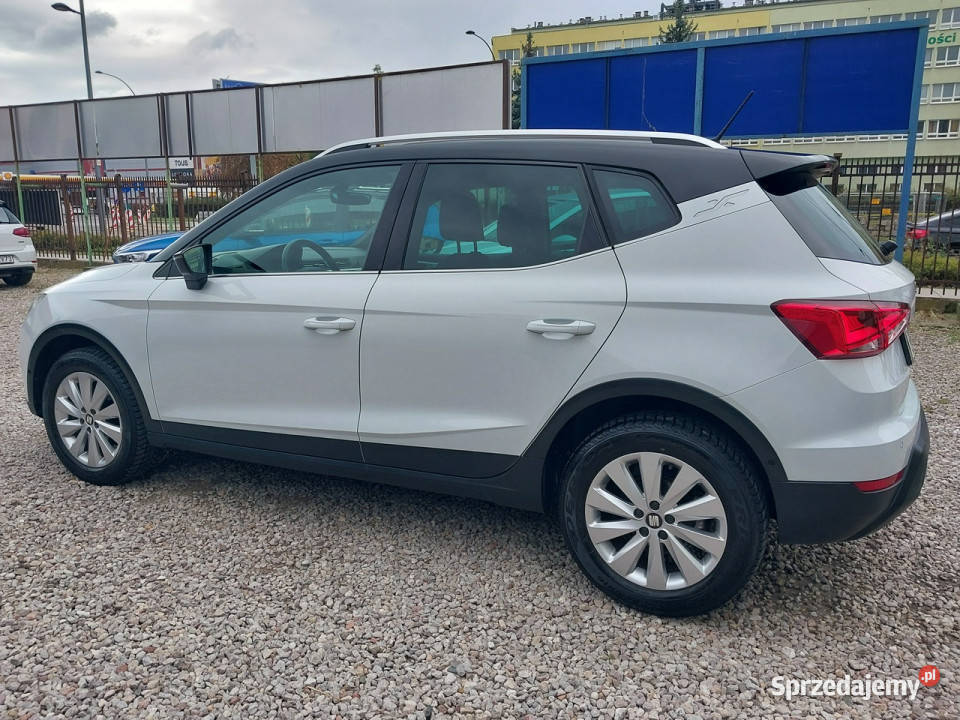 Seat Arona 1819 SALON pierwszy wł biała perła Warszawa