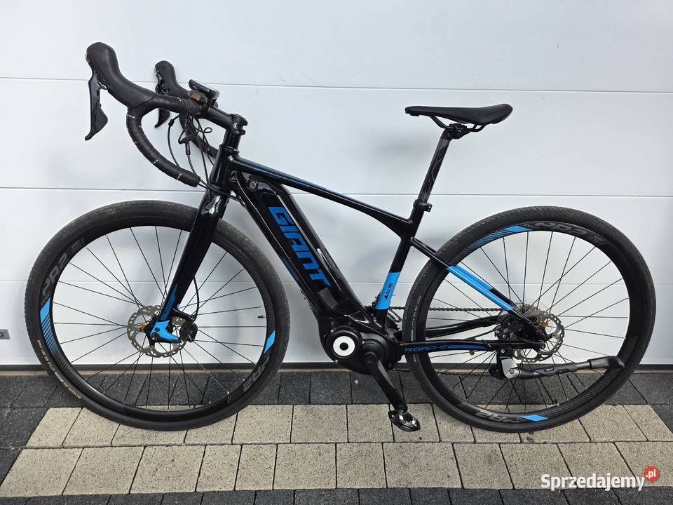 Rower gravel elektryczny GIANT ROAD E 500Wh 2x11 Elektryczne Jelenia Góra