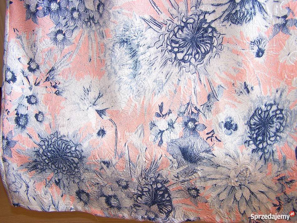 Sukienka Look Pudrowa Pudełkowa Wytłaczana bez rękawa Łomża