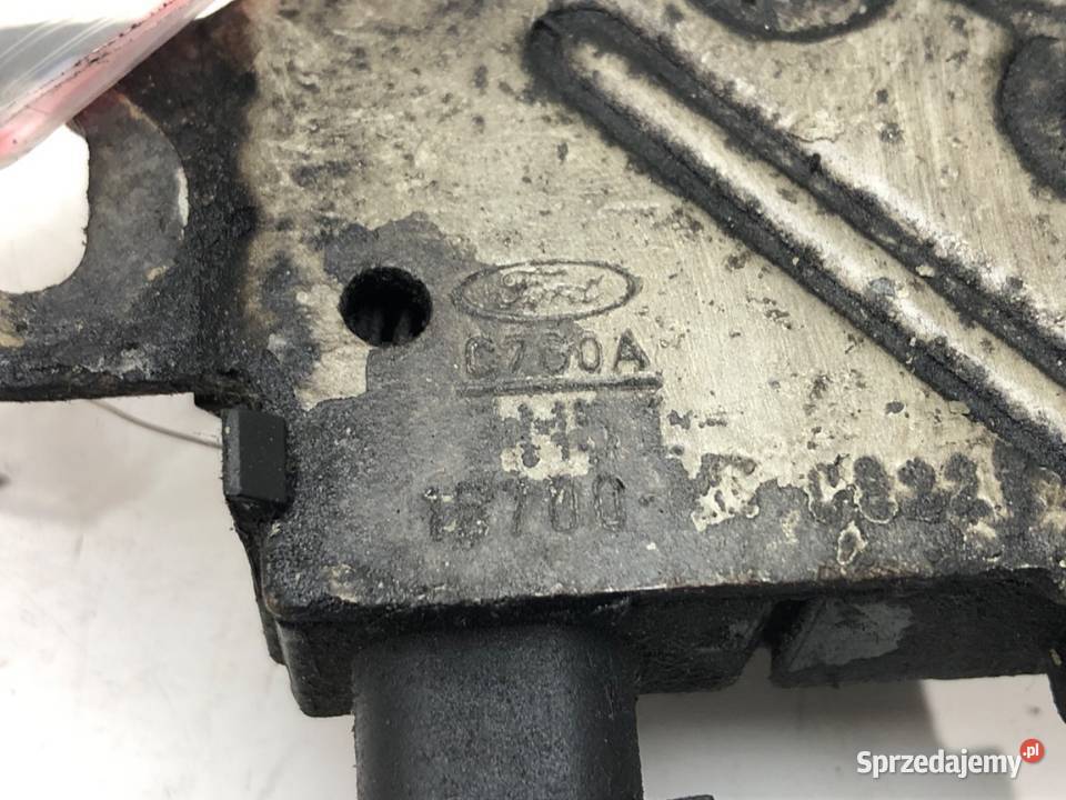 ZAMEK MASKI PRZÓD FORD FOCUS II Hatchback 0413