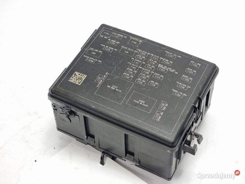 SKRZYNKA BEZPIECZNIKÓW FIAT FREEMONT P68068355AB Lipno