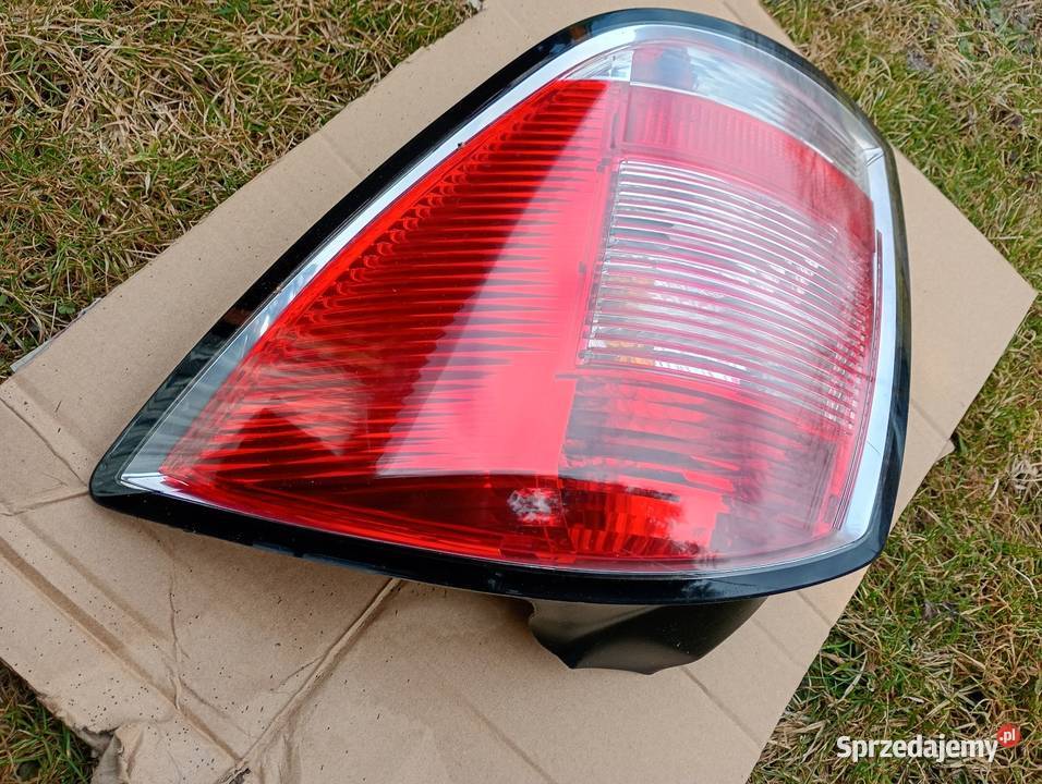 Lampa tylna prawa Astra h kombi osobowe Szydłowiec