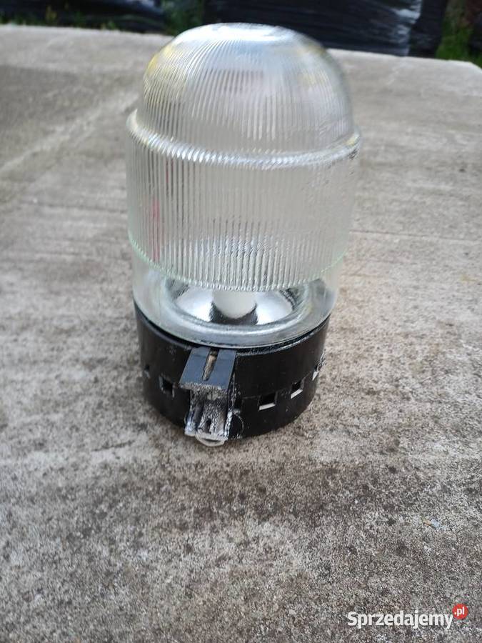 Retro lampa z 60 tych lat bakielitowy uchwyt dolnośląskie Lubań