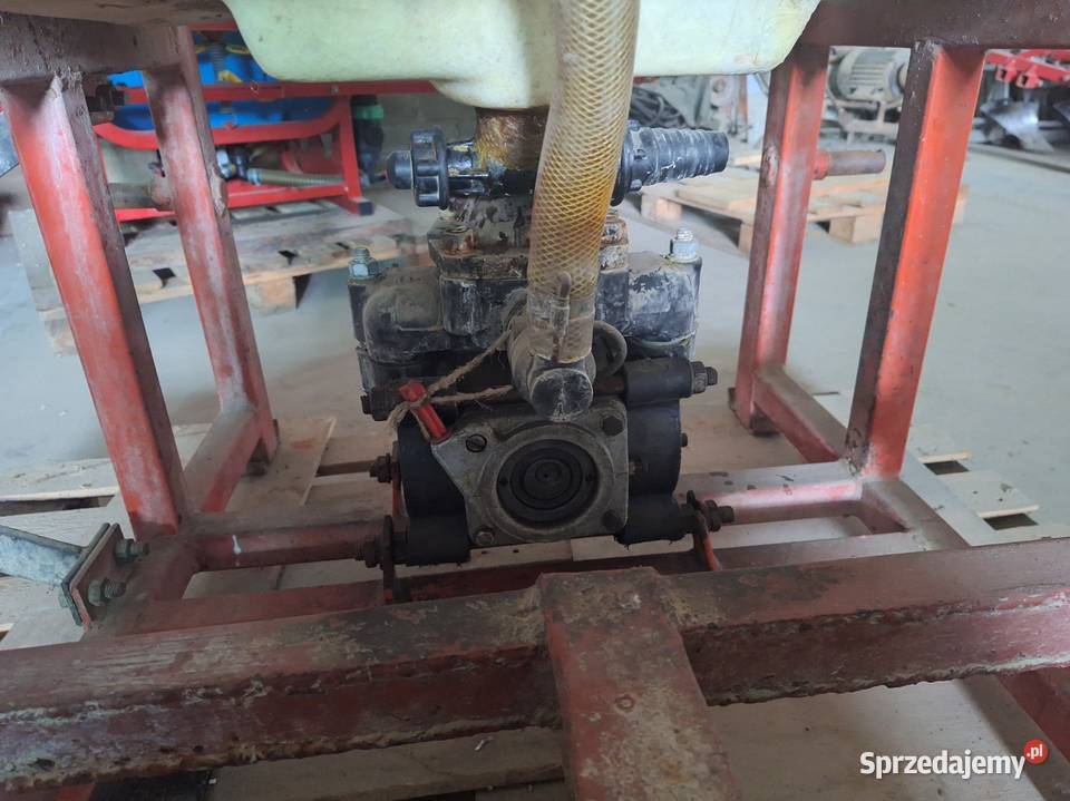 Opryskiwacz herbicydowy sadowniczy zawieszany Suchodoły