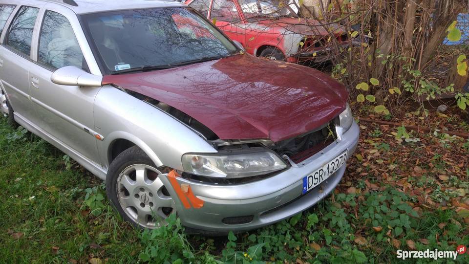 Opel Vectra B lifcie 2000r USZKODZONY PRZÓD Lutynia