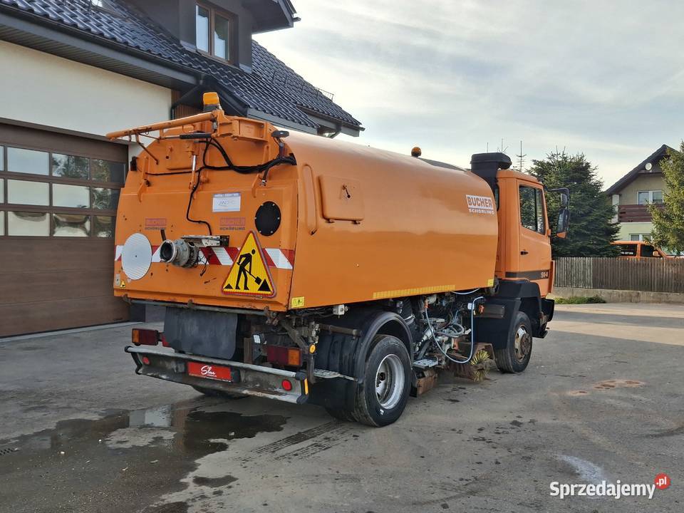 Zamiatarka Uliczna MercedesBenz 914 Zamiatarka Sierakowice