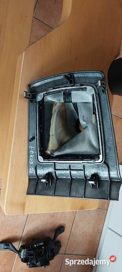 Mieszek lewarka z ramką Ford Focus Mk 2 osobowe zachodniopomorskie