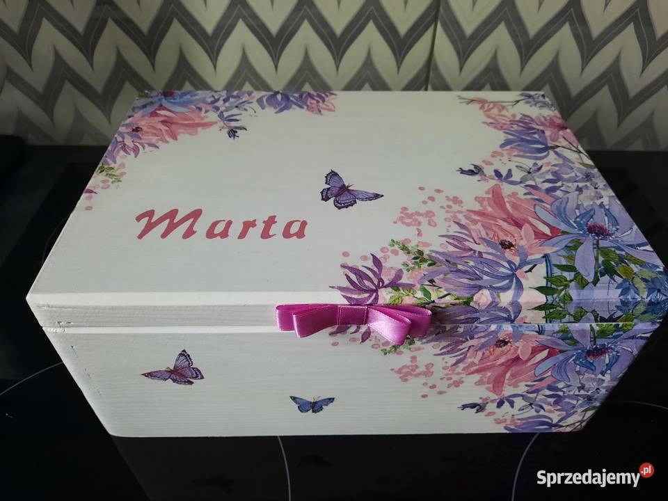 Kuferek kwiatowy z imieniem decoupage urodziny Kędzierzyn-Koźle sprzedam