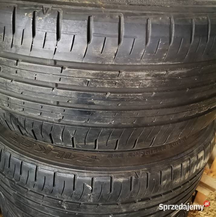 22540R18 92W Falken Ziex ze914B