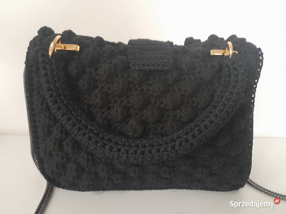 Torebka na szydełku czarny
