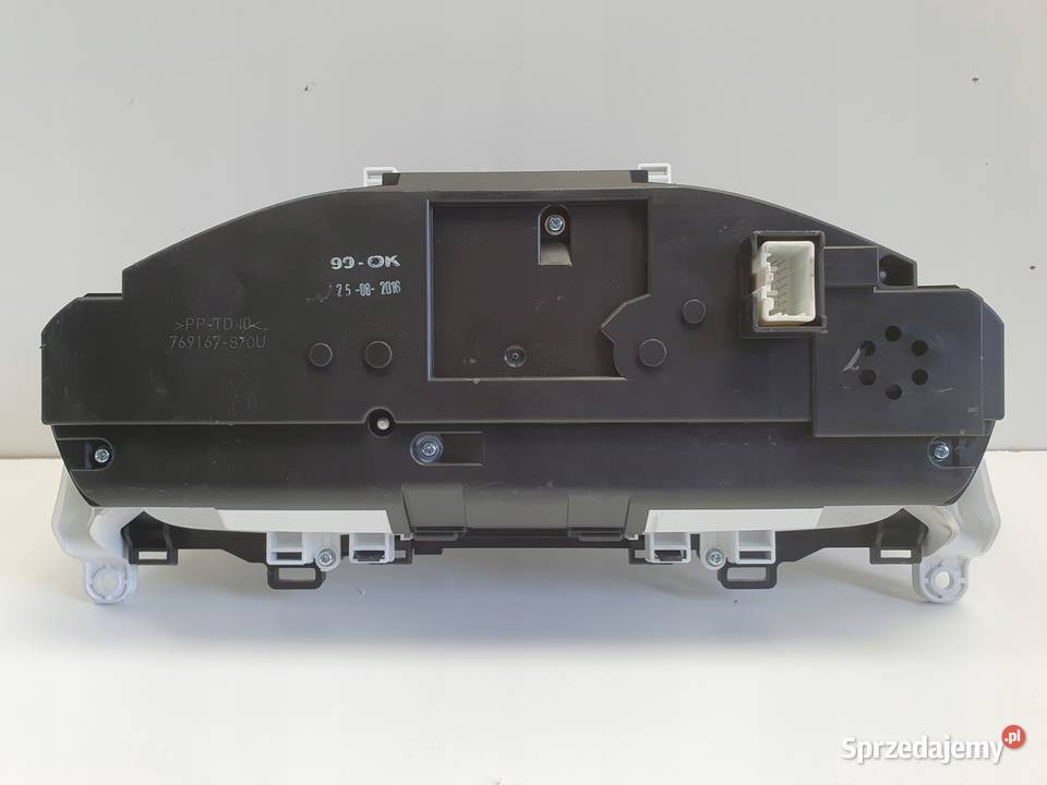 Volvo V60 S60 II 20 D LICZNIK Zegary 31453089