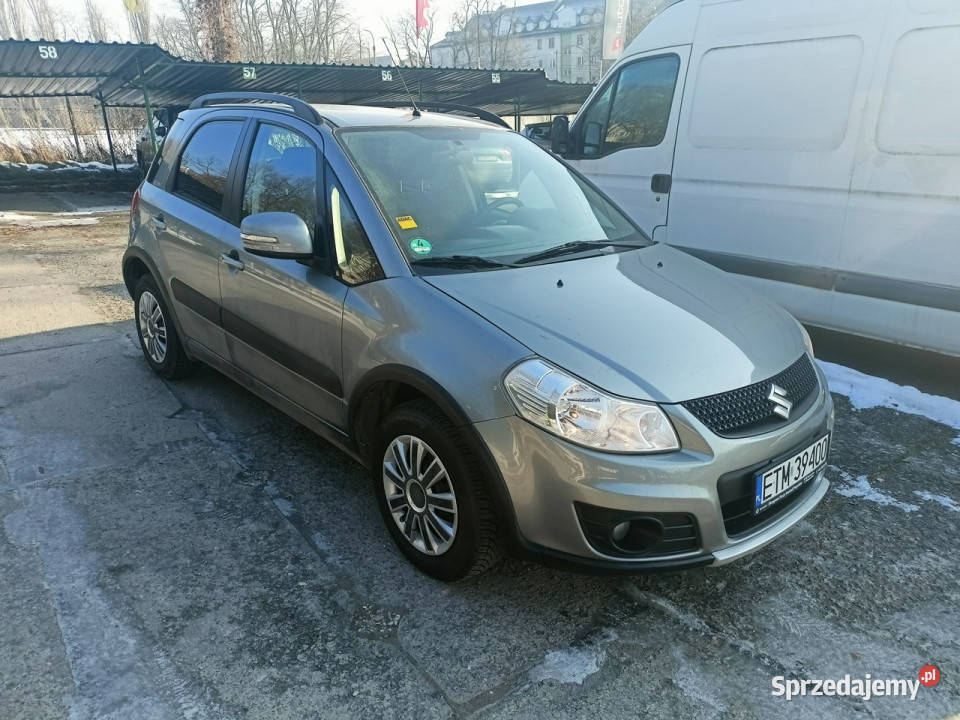 Suzuki SX4 niski przebieg automat stan I SX4 Tomaszów Mazowiecki