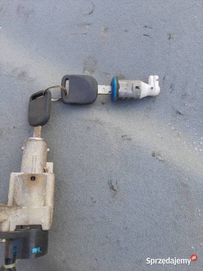Stacyjka 1 wkład 2 kluczyki do skutera RY8 Łódź