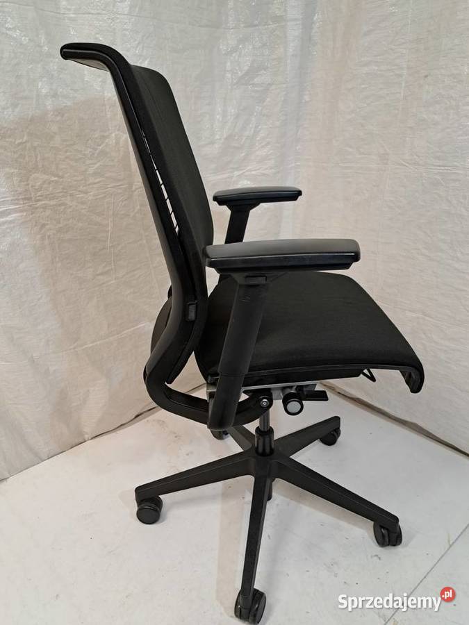 Fotel biurowy obrotowy Steelcase Think czarny sprzedam