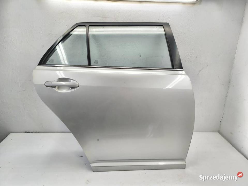 DRZWI PRAWY TYŁ TOYOTA AVENSIS II T25 KOMBI