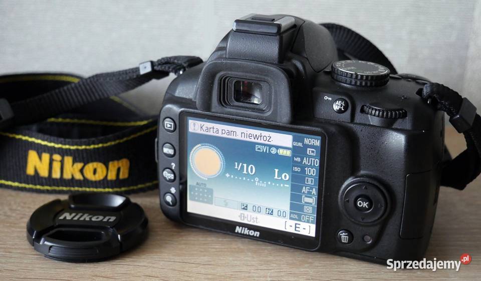 Lustrzanka Nikon D3000 z obiektywem 1855 VR nowy Gliwice