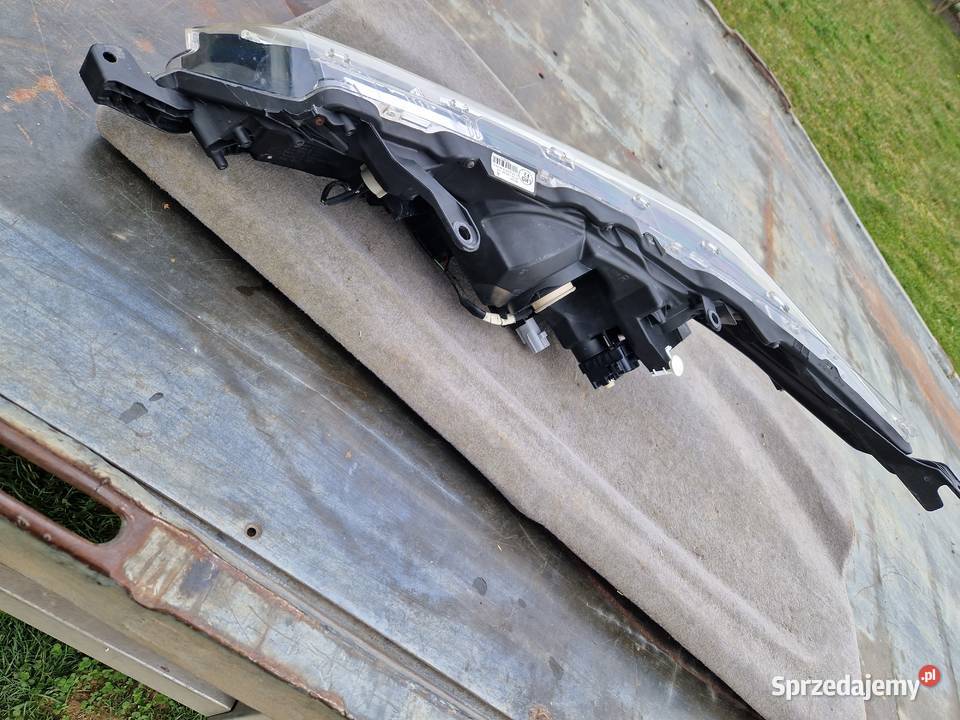 Toyota Corolla E16 LIFT reflektor LED ORG EU podkarpackie Mielec